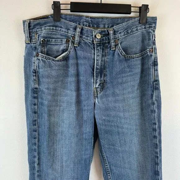 Levi's 514 Medium Wash Slim Straight Jeans 32 x 30 - Picture 2 of 10